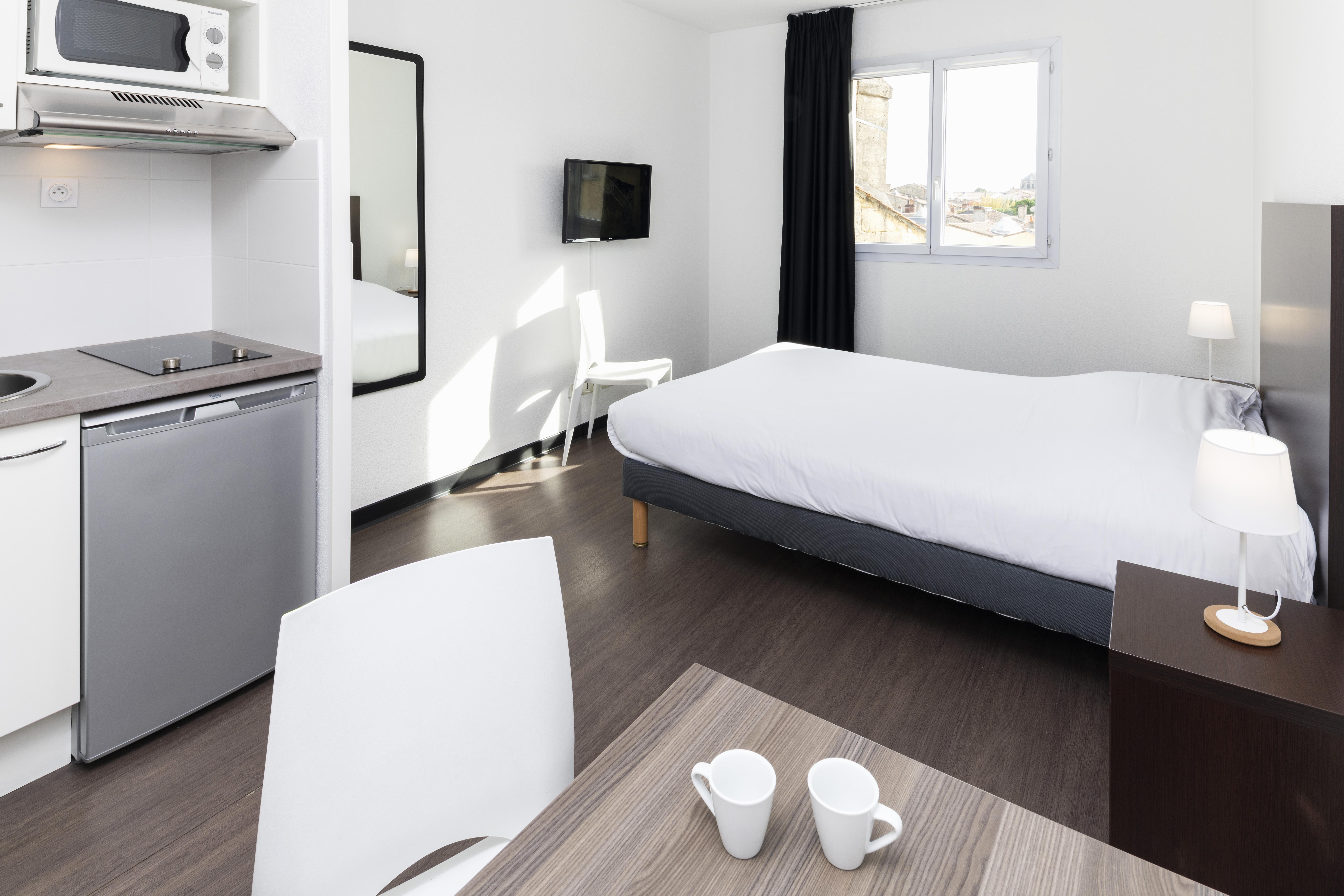 Teneo Apparthotel Bordeaux - Gare Saint Jean Exterior photo